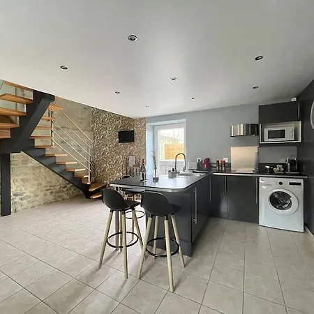 Pierre Et ô By Melrose