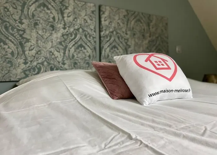 Pierre Et O By Melrose Nyaraló *